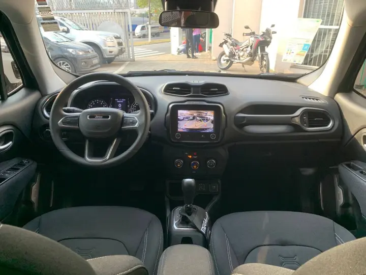 Renegade T270 1.3 TB 4x2 Flex Aut.