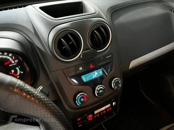 MONTANA 1.4 MPFI LS CS 8V FLEX 2P MANUAL