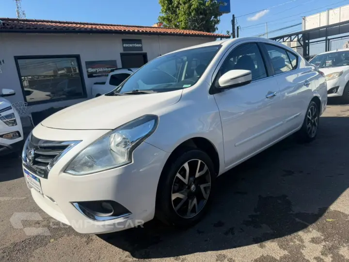 Versa Sedan 1.6 16V 4P FLEX SL