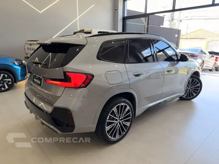 X1 2.0 16V Turbo Activeflex Sdrive20i M Sport