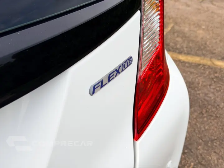Fit DX 1.5 Flexone 16V 5p Mec.