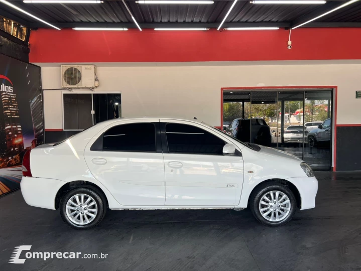 ETIOS 1.5 XLS Sedan 16V