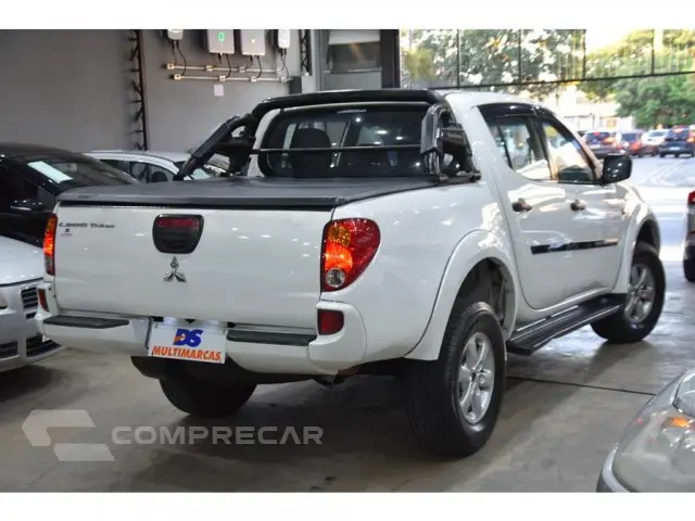 L200 TRITON - 2.4 HLS 4X2 CD 16V 4P MANUAL