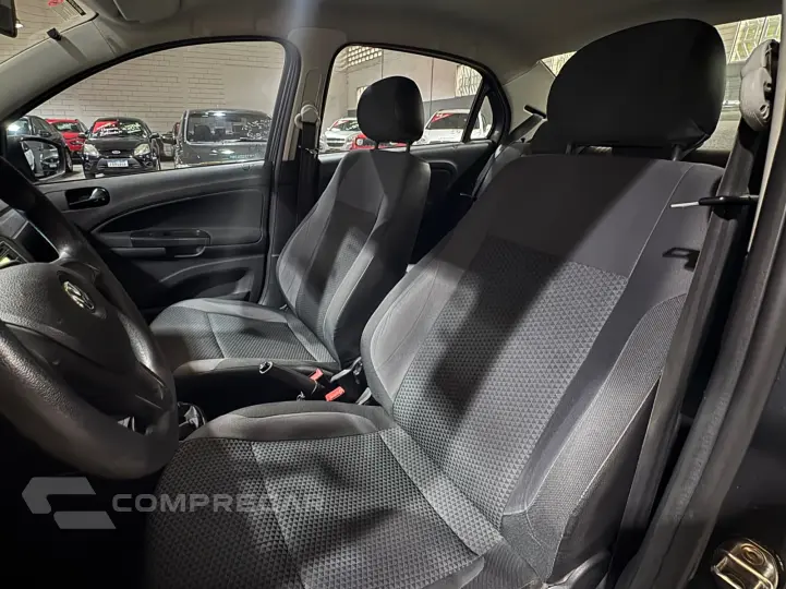 VOYAGE 1.0 12V MPI Totalflex