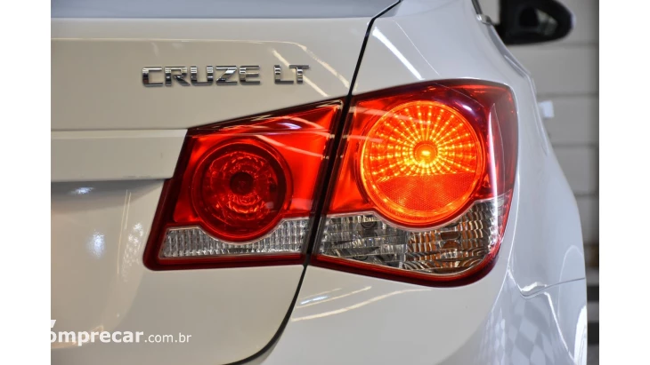 CRUZE SEDAN - 1.8 LT 16V 4P AUTOMÁTICO