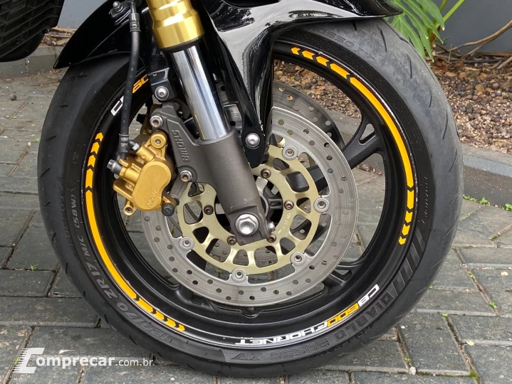 CB 600F HORNET