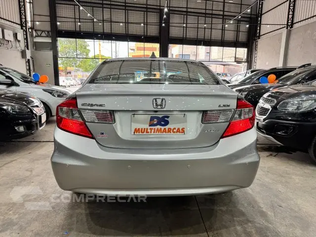 CIVIC - 1.8 LXS 16V 4P AUTOMÁTICO