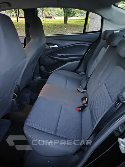 Onix Plus LT 1.0 Flex