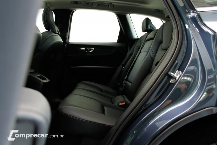 XC60 2.0 D5 Momentum AWD Geartronic