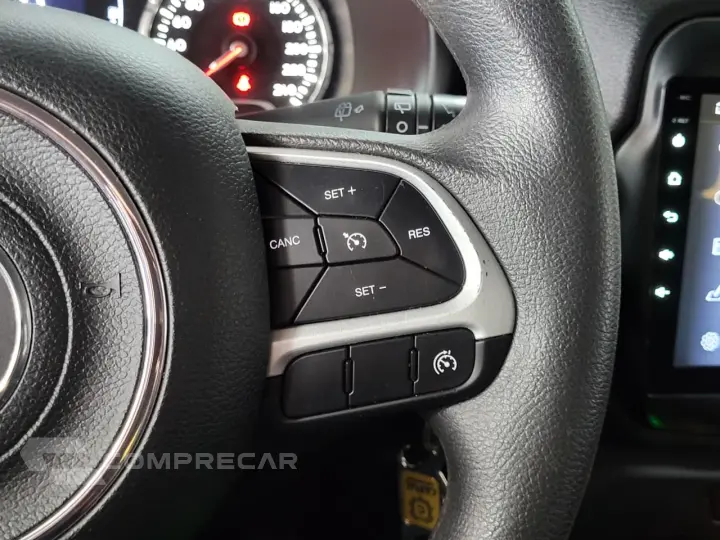 Renegade 1.8 4x2 Flex 16V Aut.