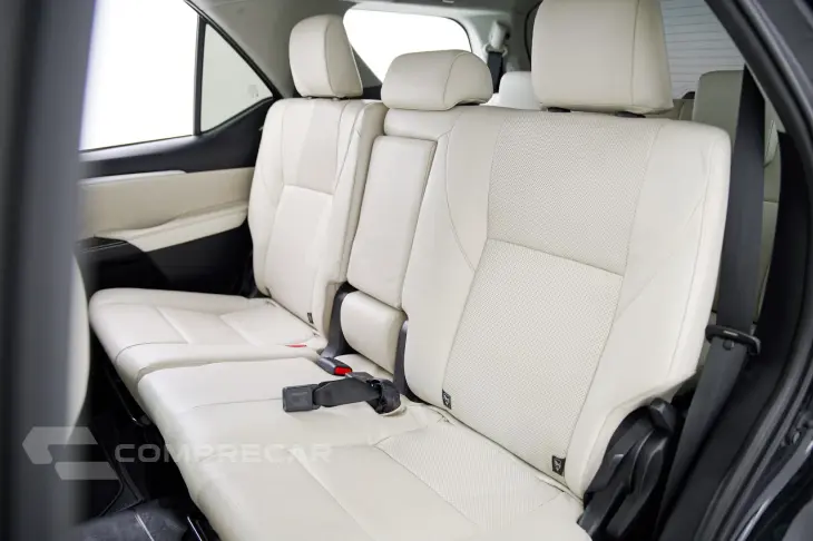 Hilux SW4 SRX Diamo. 4x4 2.8 TB Die Aut.