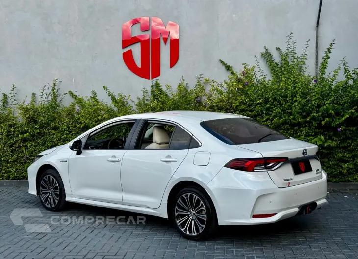 COROLLA 1.8 VVT-I Hybrid Altis Premium