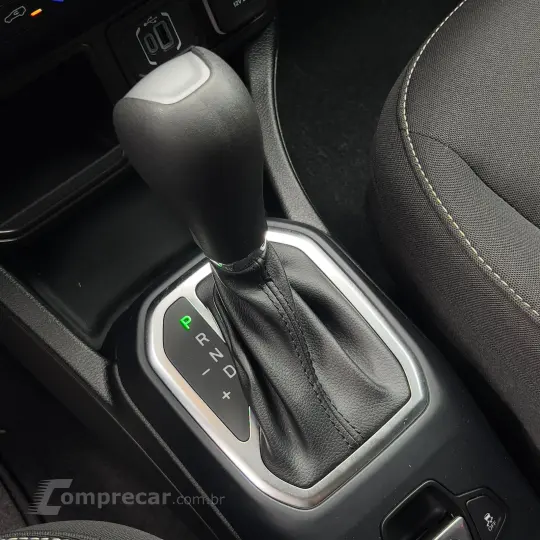 Renegade Sport Altitude 1.3 TB Flex Aut.