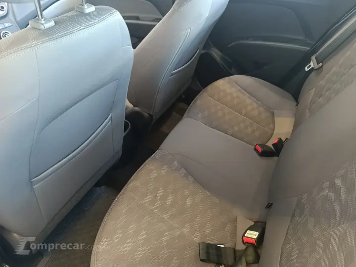 HB20S 1.6 COMFORT PLUS 16V 4P MANUAL