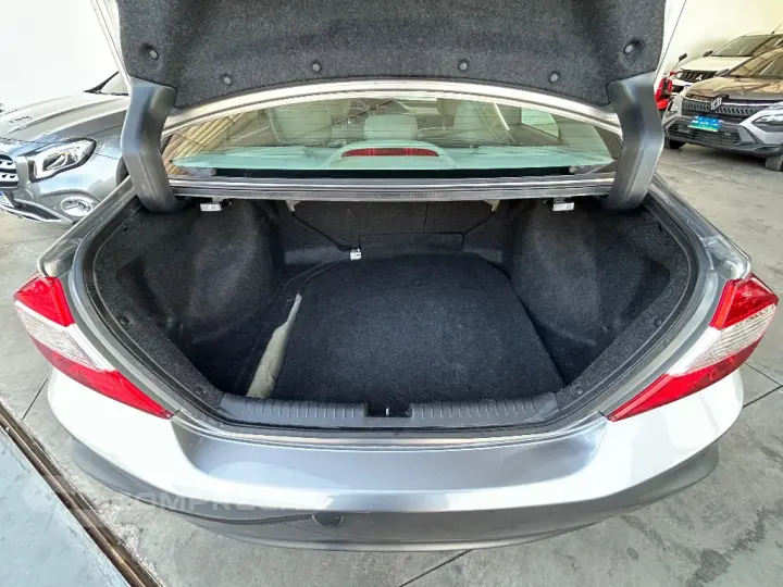 Civic Sedan LXR 2.0 Flexone 16V Aut. 4p