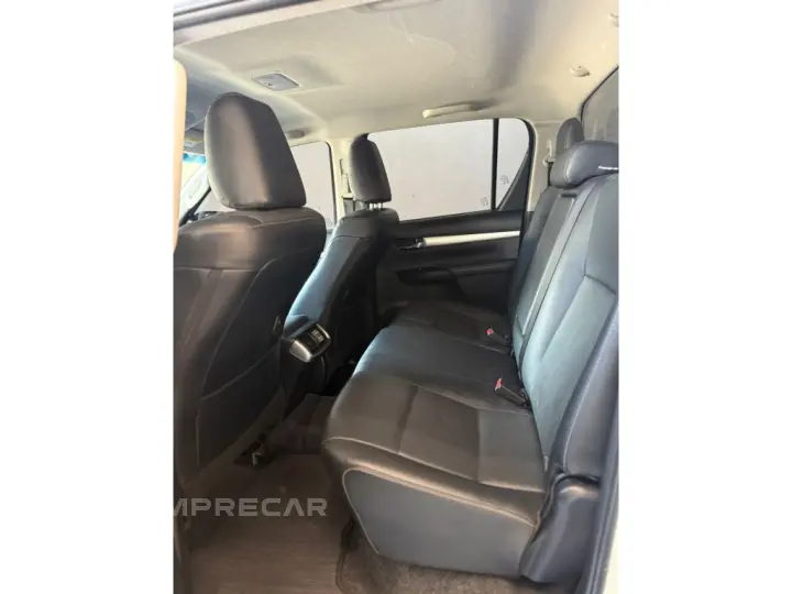 HILUX 2.8 D-4D TURBO DIESEL CD SRX 4X4 AUTOMÁTICO
