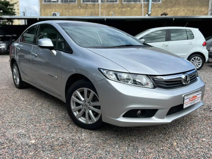 Civic 1.8 Lxs 16V Flex 4P Automático