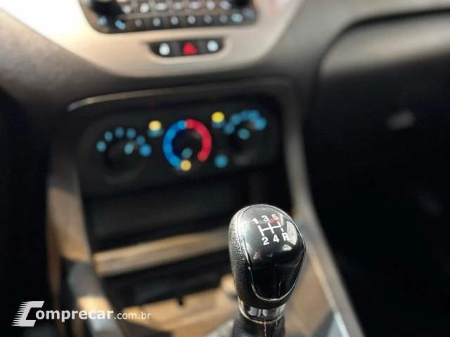 KA - 1.0 TI-VCT SE SEDAN MANUAL