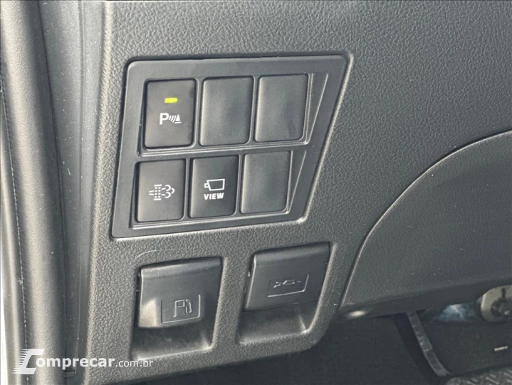 HILUX 2.8 D-4D TURBO DIESEL CD SRX PLUS 4X4 AUTOM