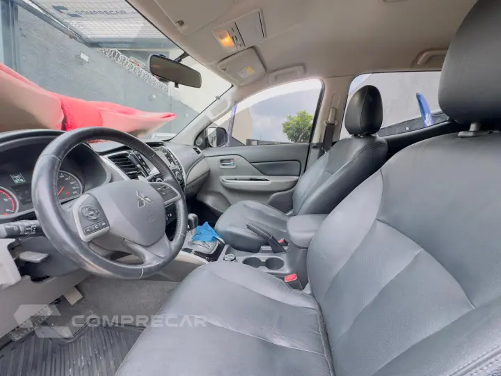 L 200 Triton 2.4 16V SPORT HPE 4X4 CABINE DUPLA TURBO DIESEL