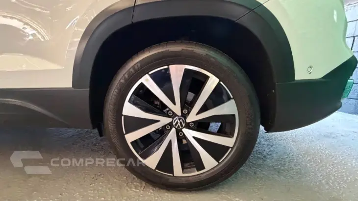 TAOS Highline 1.4 250 TSI Flex Aut.