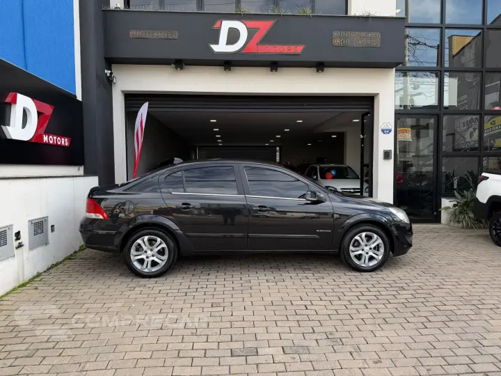 VECTRA 2.0 MPFI Elegance 8V