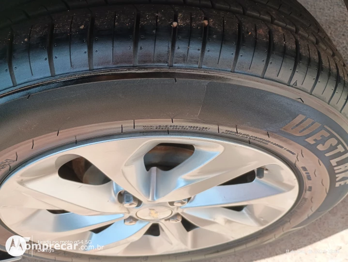 ONIX 1.0 Turbo Plus LT