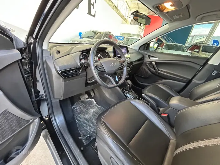 TRACKER Midnight 1.0 Turbo 12V Flex Aut.