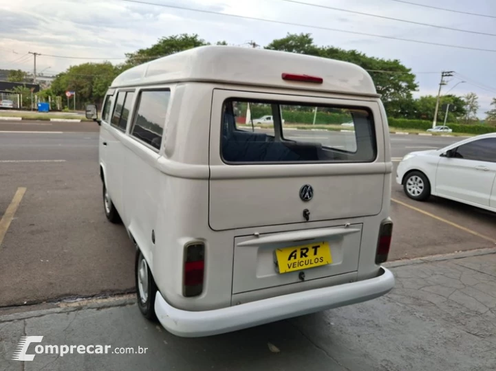KOMBI 1.6 MI STD Escolar 8V