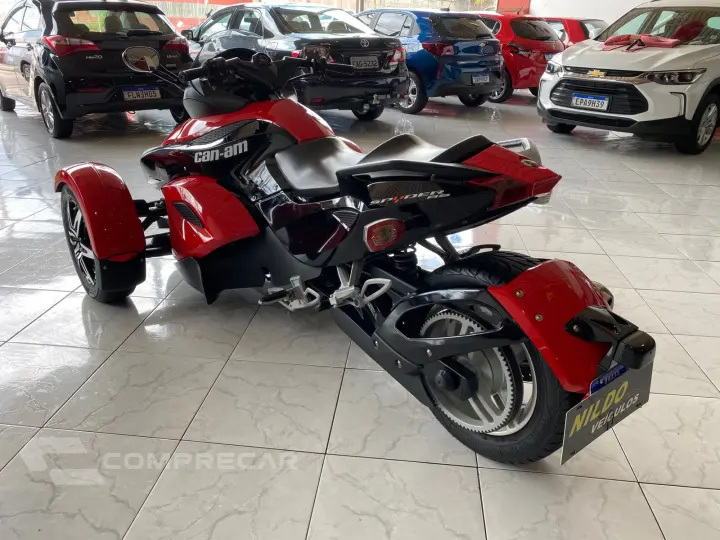 Triciclo Spyder 990 RS