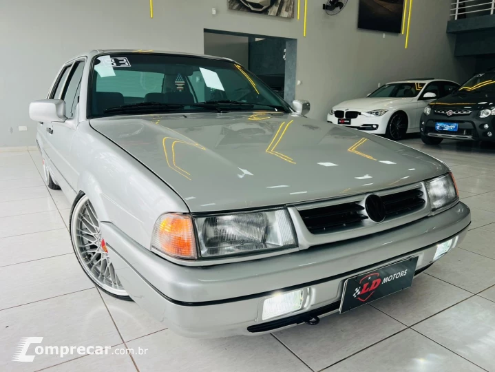 SANTANA 1.8 CL 8V ÁLCOOL 4P MANUAL