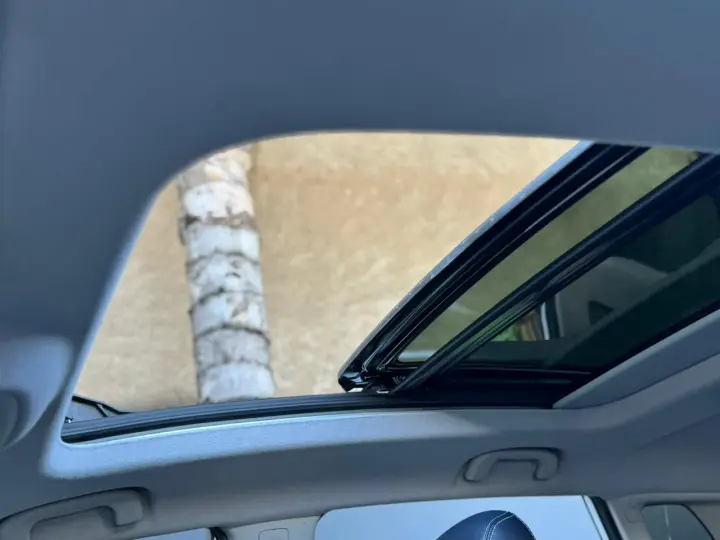 TRACKER 1.2 Turbo Premier