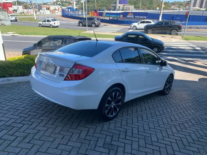 Civic Sedan LXR 2.0 Flexone 16V Aut. 4p