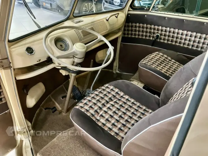 Kombi 1.6 CORUJINHA