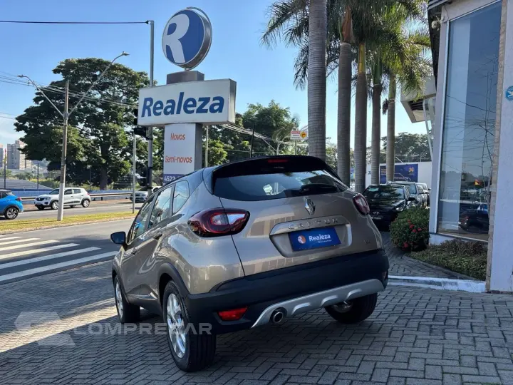 CAPTUR Zen 1.3 TB 16V Flex 5p Aut.