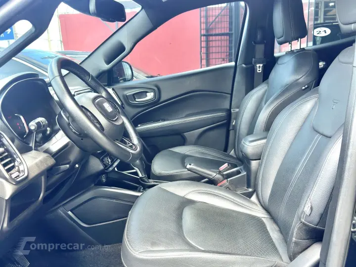 TORO 1.3 TURBO 270 FLEX VOLCANO AT6