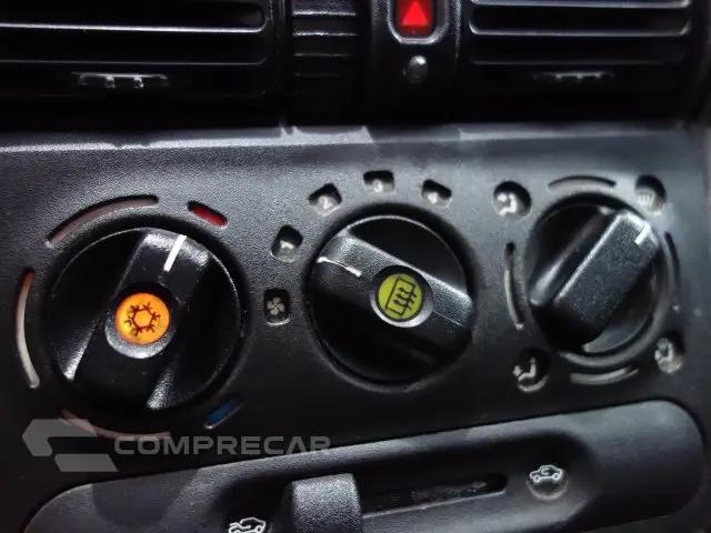 CLASSIC - 1.0 MPFI LS 8V 4P MANUAL