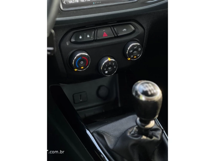 ONIX 1.4 MPFI LTZ 8V FLEX 4P MANUAL