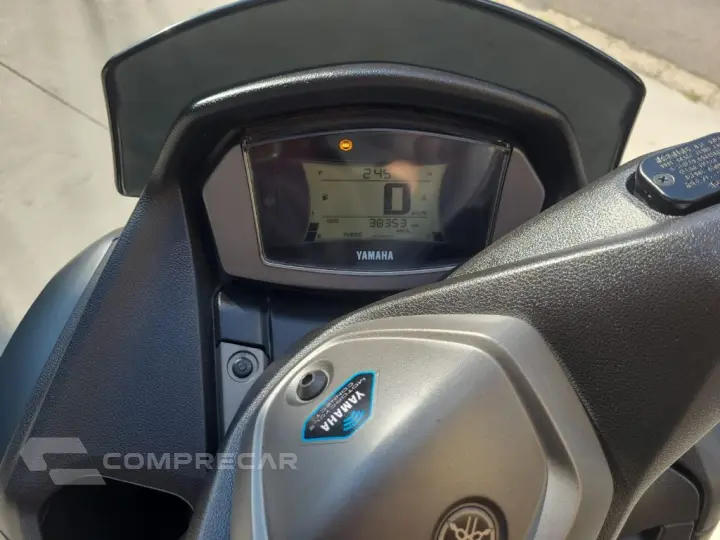 NMAX Connected 160 ABS