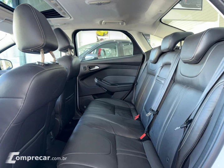 FOCUS 2.0 Titanium Plus Sedan 16V