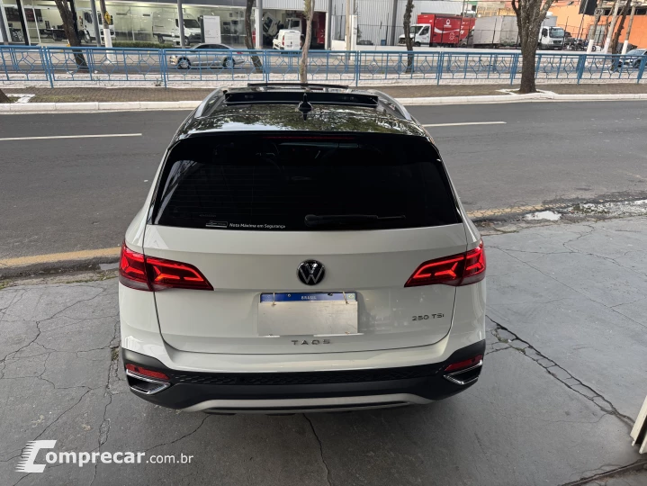 TAOS 1.4 250 TSI Highline