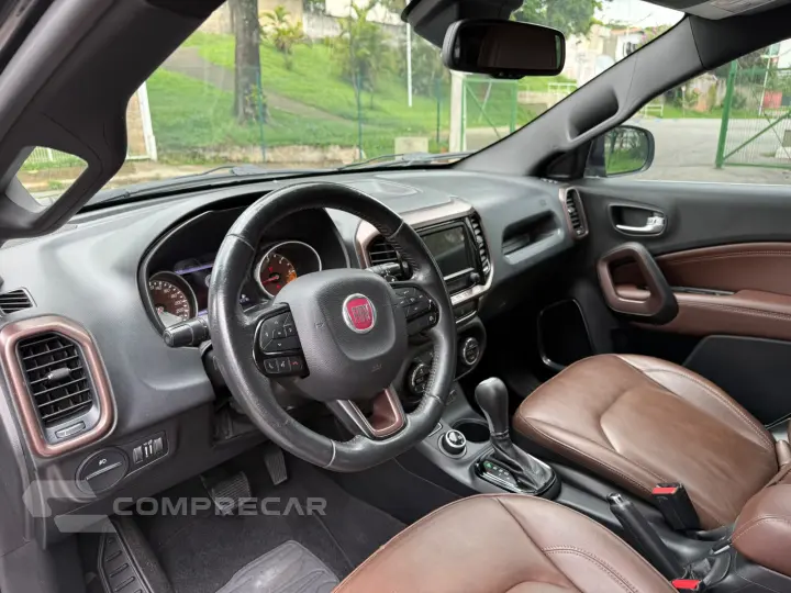 TORO 2.0 16V Turbo Ranch 4WD