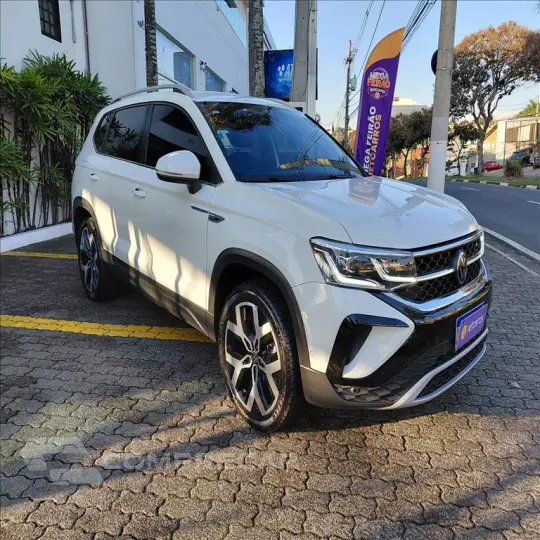 TAOS 1.4 250 TSI TOTAL FLEX HIGHLINE AUTOMÁTICO