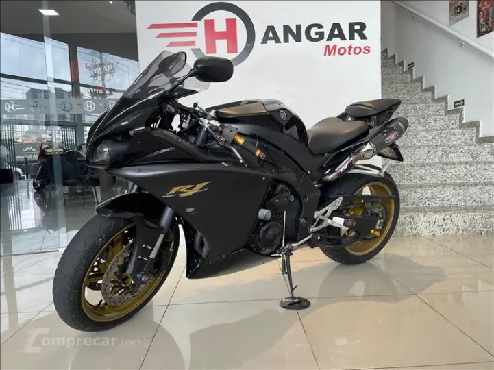 YZF-R1