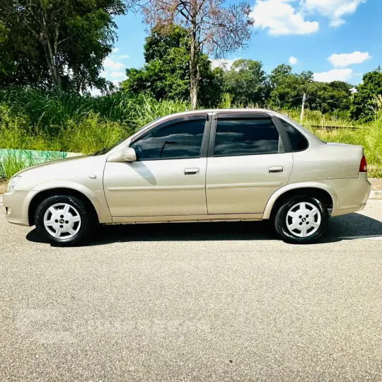 CORSA 1.0 MPFI Classic Sedan 8V
