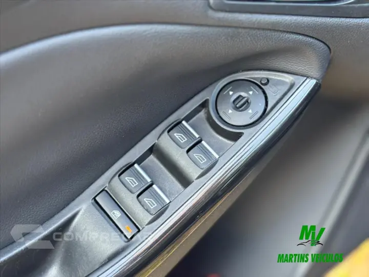 FOCUS 2.0 TITANIUM 16V FLEX 4P POWERSHIFT