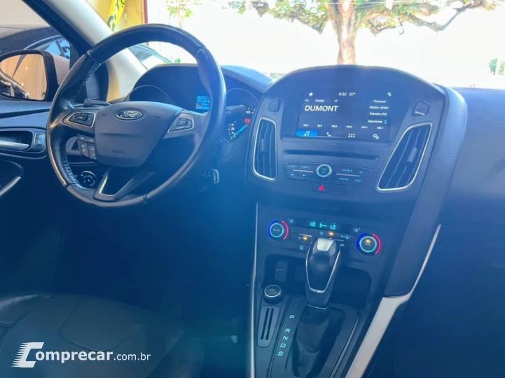 FOCUS 2.0 SE Fastback 16V