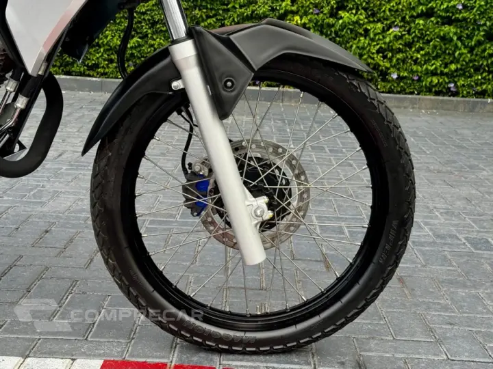 XRE 300 ABS
