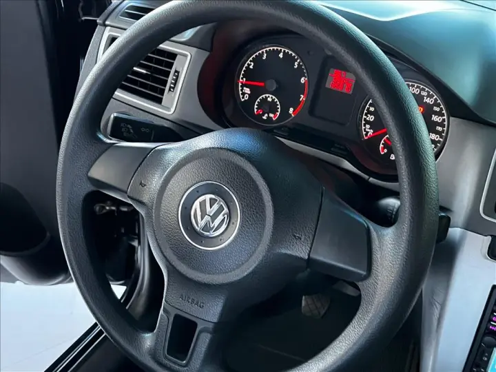 FOX 1.0 MI TRENDLINE 8V FLEX 4P MANUAL