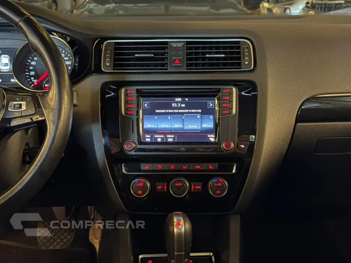 JETTA 2.0 TSI HIGHLINE 211CV GASOLINA 4P TIPTRONIC